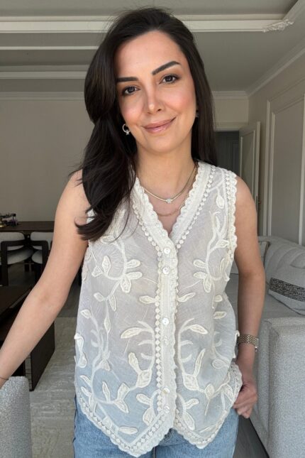Nakışlı Ekru Yelek